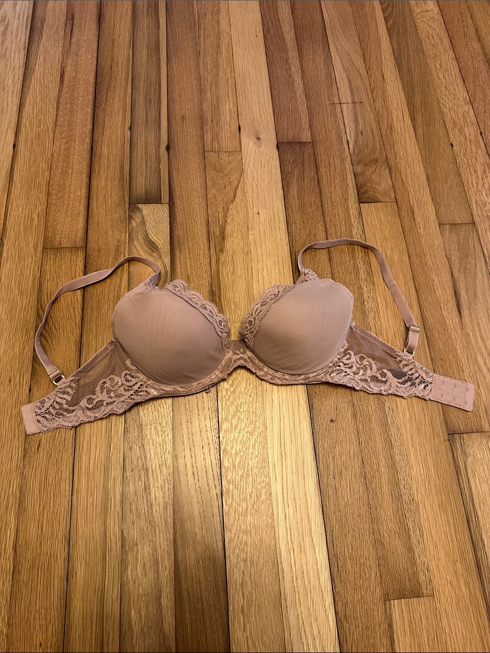Natori Feathers Underwire Contour Bra 32DD Light Purple